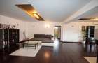 Apartament cu 3 camere decomandat în Sisești - 6