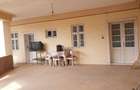 Casă cu 6 camere cu Teren 1401 Mp în Alioș - 10