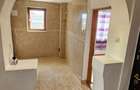 Apartament Strehaia cu 3 camere