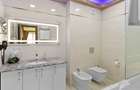 Complex RIF, Apartmente de inchiriat zona Mall Coresi, 2 camere cu 2 bai, 93 mp