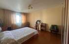 Apartament 3 camere, etaj 2, incalzire gaz