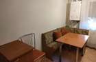 zona Girocului. decomandat, centrala proprie, parter