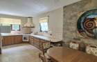 Casa langa padure , cartier privat -Corunca - 7