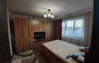 Inchiriez apartament cu 2 camere + living - 2