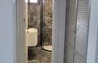 De inchiriat apartament cu 2 camere la Papadie, etaj 3, renovat, 500 E - 9
