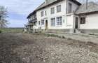 Casa cu teren mult si fantana pe str Romana - 5