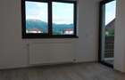 PROPRIETAR inchiriez ofer casa