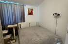 Apartament cu 2 camere decomandat în Km 5 - 4