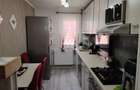 Apartament cu 3 camere decomandat în Vasile Aaron - 2