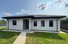 Casă cu 3 camere cu Teren 600 Mp în Roman - 1