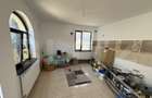 Casă cu 4 camere cu Teren 160 Mp în Central - 5