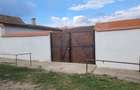 Vand teren cu saivan + loc de casa - 1