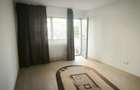 Apartament cu 3 camere în Craiovei - 3