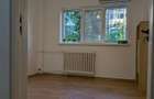 Apartament 2 camere,56mp, decomandat,parter 1981 - 1