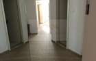 Apartament 4 camere de inchiriat, decomandat, cu loc de parcare, ideal pentru familie - 2