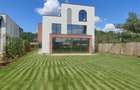 Casă cu 6 camere cu Teren 850 Mp în Balotești - 9