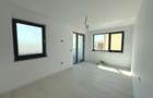 Duplex cu 4 camere cu Canalizare în Bucium - 1