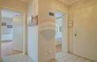 Apartament cu 3 camere decomandat în Tractorul - 17