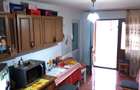 Casă cu 5 camere cu Canalizare în Vest - 9
