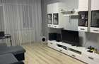 Apartament cu 3 camere decomandat în Andronache - 1
