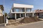 Duplex cu 4 camere de vanzare in Dumbravita - 2