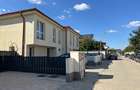 Duplex cu 4 camere cu Canalizare în Odăi - 1