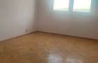 Apartament cu 3 camere decomandat în Periferie - 4