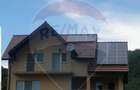 Casă cu 7 camere cu Garaj în Golești - 2