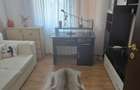 Apartament cu 3 camere decomandat în Progresul - 12