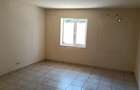 Casă cu 3 camere cu Teren 300 Mp în Central - 11 Casă cu 3 camere cu Teren 300 Mp în Central - 11