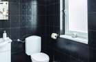 Casă individuală cu 8 camere cu Canalizare în Corunca - 13