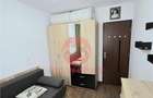 Apartament cu 3 camere semidecomandat în CET - 9