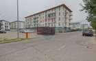 Apartament cu 3 camere decomandat în Tractorul - 18