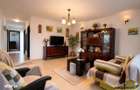 Vila distinctiva,2 intrari separate:locuire multifamiliala,activitati - 8