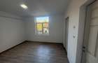 2 corpuri de Casă renovate + teren 125 mp Campina - 8