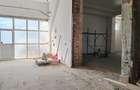 Spațiu comercial, de 350 mp, în Central - 7