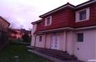 Casă cu 4 camere în Central - 3 Casă cu 4 camere în Central - 3