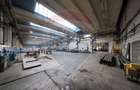 Spațiu industrial, de 3,716 mp, în IAR - 7