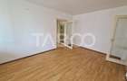 Apartament cu 2 camere semidecomandat în Ștefan cel Mare - 5 Apartament cu 2 camere semidecomandat în Ștefan cel Mare - 5