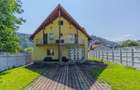 Casă individuală cu 10 camere cu Teren 1074 Mp în Moieciu de Jos - 11
