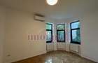 Casă cu 7 camere cu Teren 600 Mp în Capitale - 11