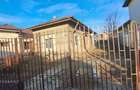 Casă individuală cu 3 camere cu Teren 330 Mp în Central - 1