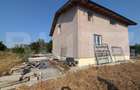 Casă individuală cu 6 camere cu Canalizare în Bungetu - 2