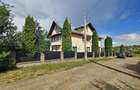 Casă cu 7 camere cu Teren 1200 Mp în Central - 12