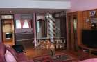 Apartament cu 4 camere decomandat în Aradului - 4