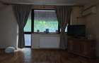 Casă cu 3 camere cu Teren 348 Mp în Central - 1