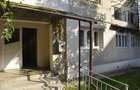 Apartament cu 3 camere decomandat în Huși - 4