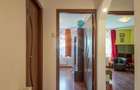 Apartament cu 3 camere decomandat în Tractorul - 9