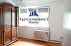 Apartament cu 3 camere de vanzare - Zona Micro 16 - 1