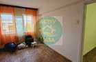 Apartament cu 3 camere decomandat în Roman - 9